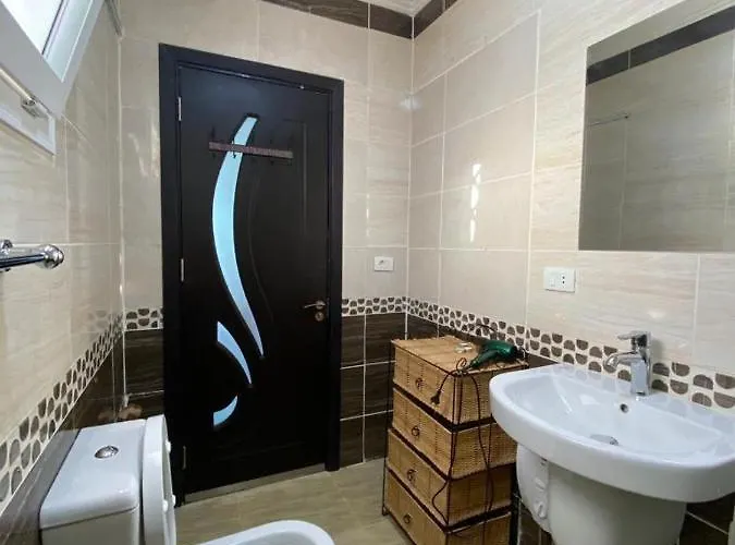 Royal Spacious 3-bedroom With Pool & Sea View, Access, Private Rooftop Area Sharm-el-Sheikh
