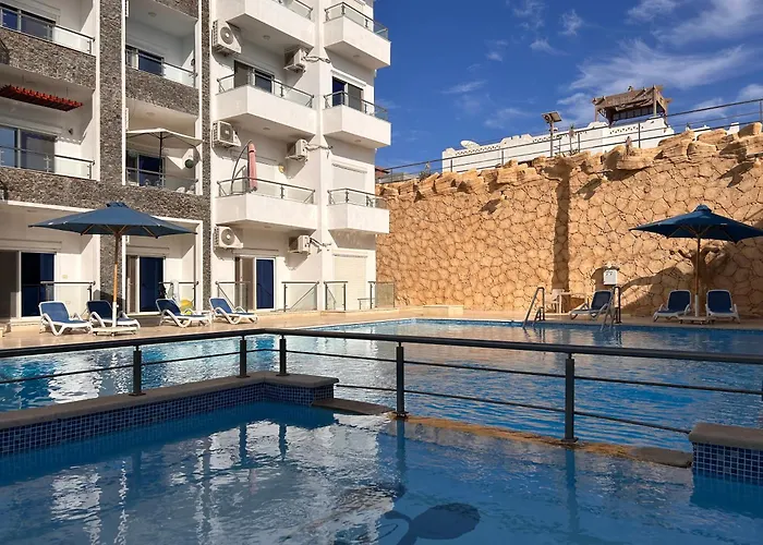 Royal Spacious 3-bedroom With Pool & Sea View, Access, Private Rooftop Area * Sharm-el-Sheikh