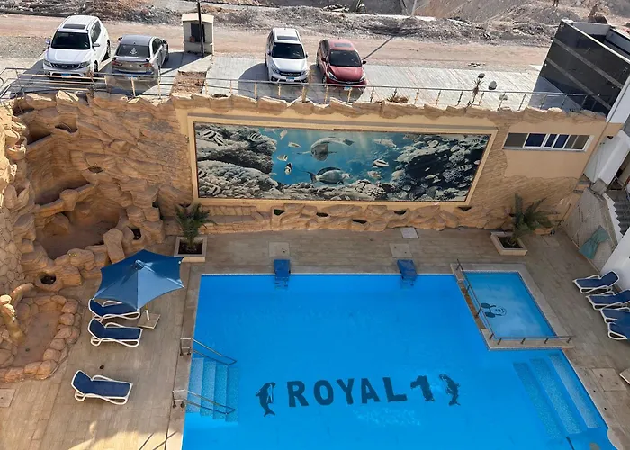 Royal Spacious 3-bedroom With Pool & Sea View, Access, Private Rooftop Area Sharm-el-Sheikh