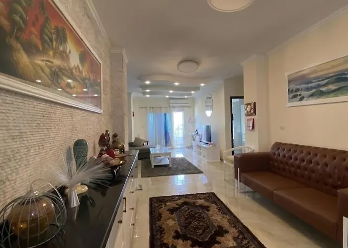 Royal Spacious 3-bedroom With Pool & Sea View, Access, Private Rooftop Area Appartement *