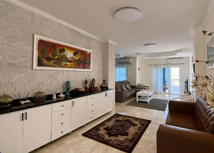 Lovely 3 Bdr With Sea View And Private Rooftop Area, Free Pool & Wild Beach Access