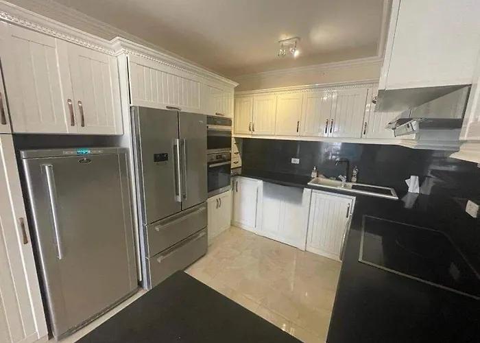 Royal Spacious 3-bedroom With Pool & Sea View, Access, Private Rooftop Area Sharm-el-Sheikh
